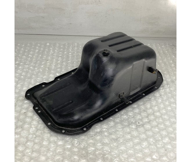 ENGINE OIL PAN FOR A MITSUBISHI V80,90# - COVER,REAR PLATE & OIL PAN