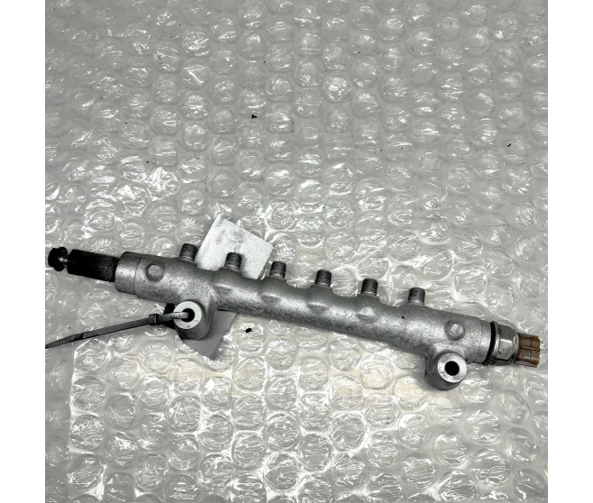 FUEL INJECTION RAIL FOR A MITSUBISHI CW0# - FUEL INJECTION RAIL