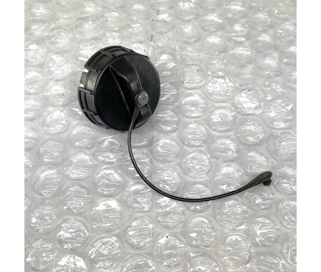 FUEL TANK CAP ONLY FOR A MITSUBISHI GA0# - FUEL TANK CAP ONLY