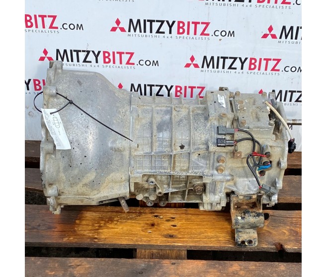 MANUAL GEARBOX FOR A MITSUBISHI V90# - MANUAL GEARBOX