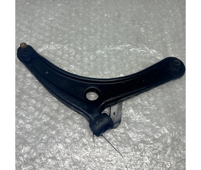 BOTTOM LOWER WISHBONE LEFT FRONT FOR A MITSUBISHI CU4,5W - BOTTOM LOWER WISHBONE LEFT FRONT