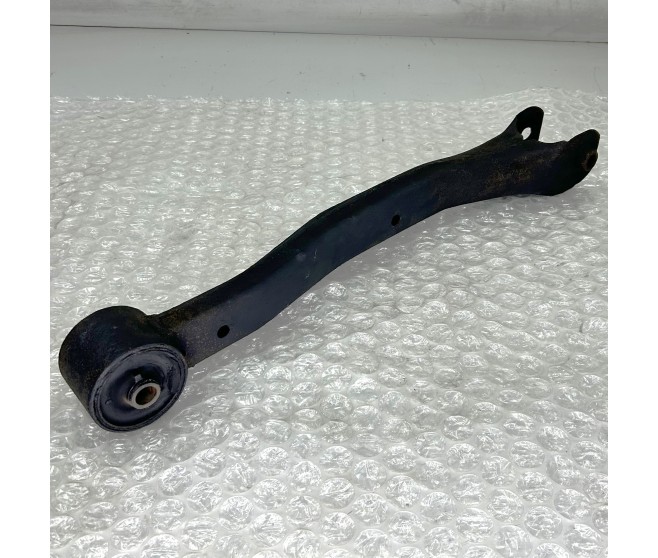SUSPENSION TRAILING ARM REAR RIGHT FOR A MITSUBISHI V80,90# - SUSPENSION TRAILING ARM REAR RIGHT