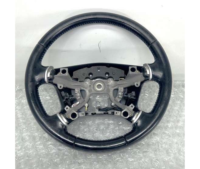LEATHER STEERING WHEEL FOR A MITSUBISHI CV0# - LEATHER STEERING WHEEL