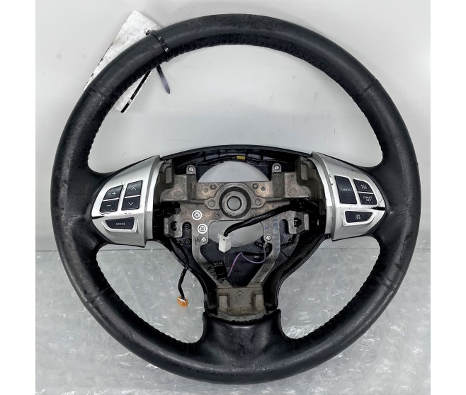 STEERING WHEEL FOR A MITSUBISHI L200 - KB4T