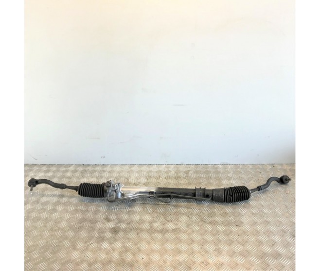 POWER STEERING RACK FOR A MITSUBISHI PAJERO - V78W