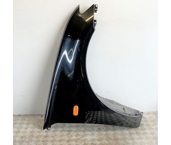 FRONT RIGHT FENDER FOR A MITSUBISHI L200 - KA5T