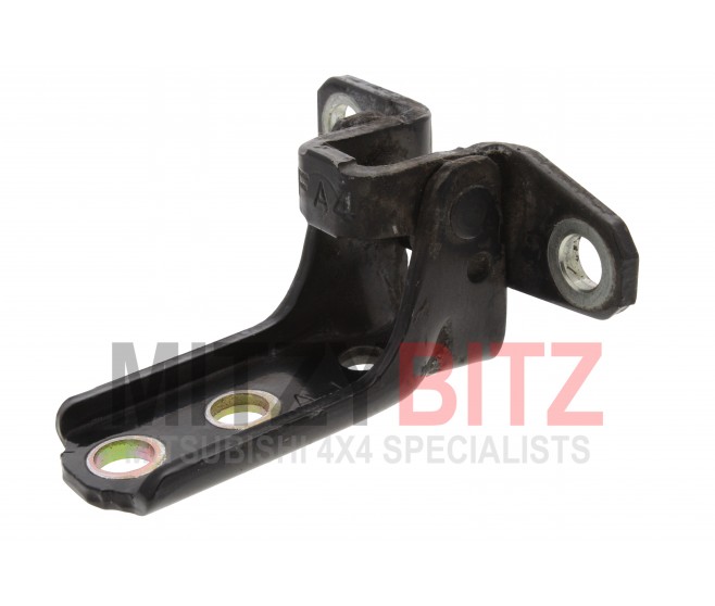 DOOR HINGE UPPER FRONT AND REAR LEFT AND RIGHT FOR A MITSUBISHI L200,L200 SPORTERO - KB9T