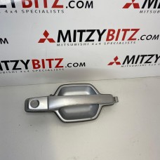 FRONT RIGHT OUTER DOOR HANDLE