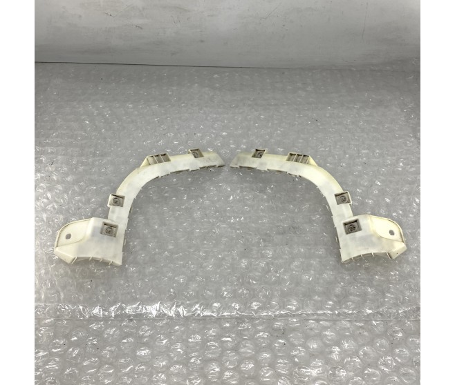 REAR BUMPER FACE SUPPORT BRACKETS FOR A MITSUBISHI GA0# - REAR BUMPER FACE SUPPORT BRACKETS