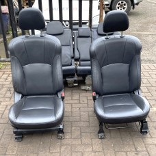 FRONT AND REAR MIDDLE SEAT SET