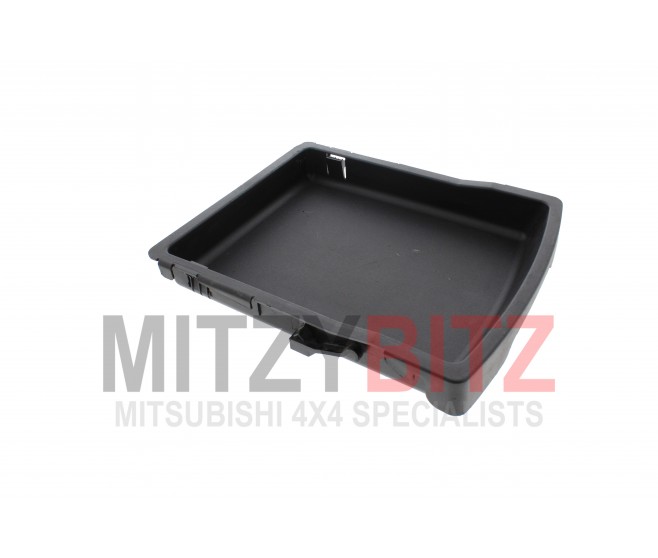 FRONT UNDER SEAT TRAY FOR A MITSUBISHI L200 - KB4T