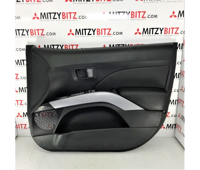 DOOR CARD FRONT RIGHT FOR A MITSUBISHI OUTLANDER - CW4W