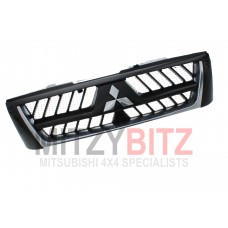 BLACK AND CHROME FRONT RADIATOR GRILLE
