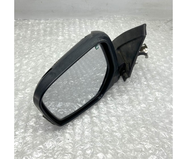 WING MIRROR LEFT MISSING COVER FOR A MITSUBISHI EXTERIOR - 