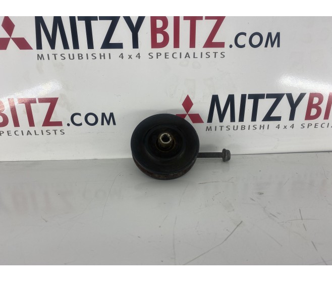 AIR CON PULLEY WITH TENSION BOLT FOR A MITSUBISHI V90# - AIR CON PULLEY WITH TENSION BOLT