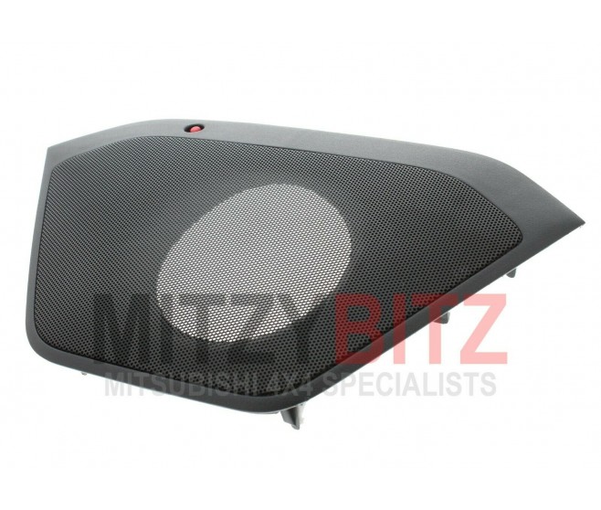 CENTRE DASH PANEL SPEAKER COVER FOR A MITSUBISHI CHASSIS ELECTRICAL - 