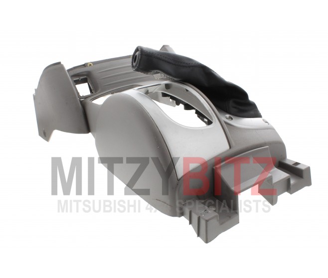 AUTOMATIC FLOOR CONSOLE AND GAITER FOR A MITSUBISHI INTERIOR - 