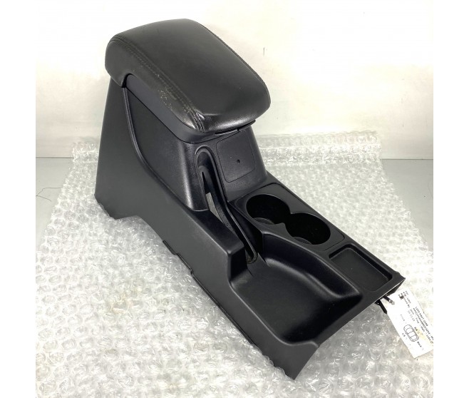 FLOOR CONSOLE AND LID FOR A MITSUBISHI SHOGUN SPORT - KH0#