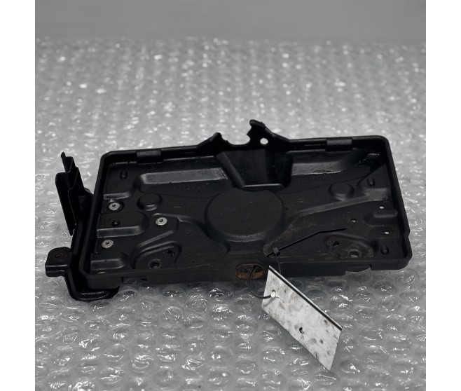 BATTERY STAND TRAY FOR A MITSUBISHI PAJERO - V78W