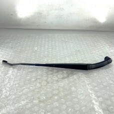 FRONT RIGHT WIPER ARM
