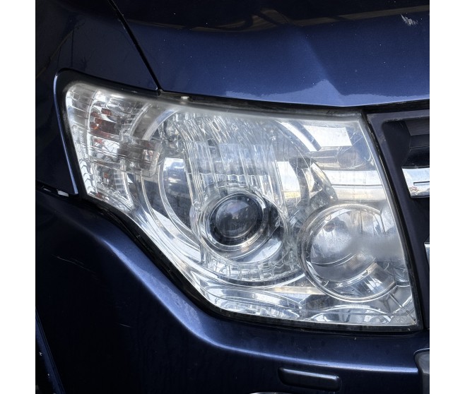 HEADLAMP RIGHT FOR A MITSUBISHI CHASSIS ELECTRICAL - 