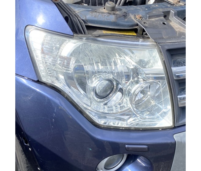 HEADLAMP RIGHT FOR A MITSUBISHI CHASSIS ELECTRICAL - 