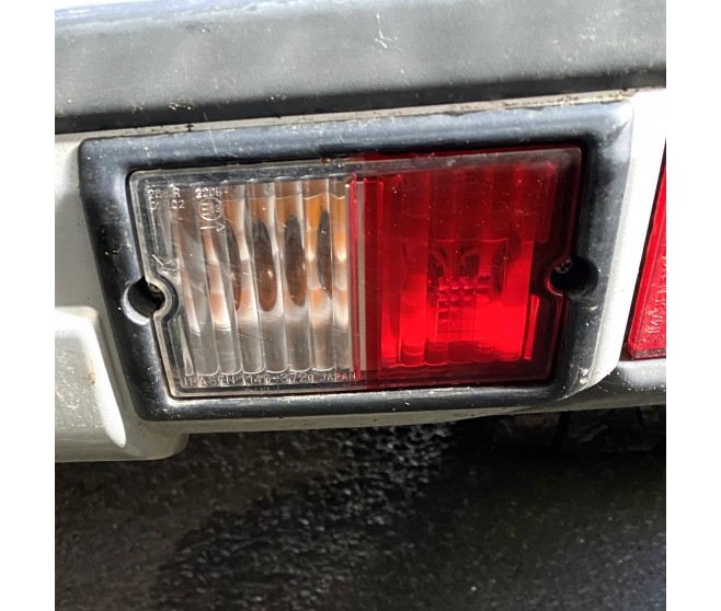 RIGHT REAR BUMPER LAMP ONLY FOR A MITSUBISHI V80,90# - REAR EXTERIOR LAMP