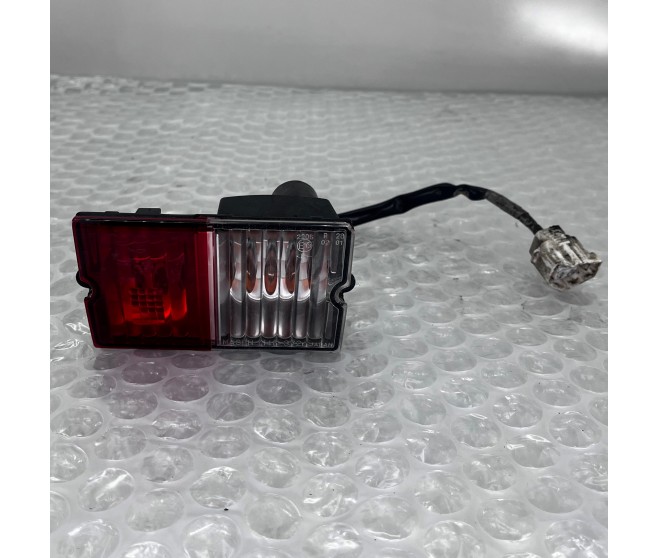 BUMPER TAIL LAMP REAR LEFFT FOR A MITSUBISHI V80,90# - REAR EXTERIOR LAMP