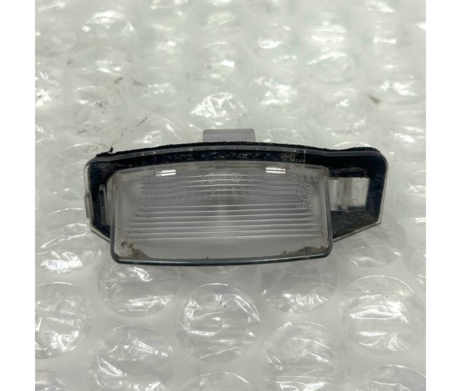 REAR NUMBER PLATE LAMP  FOR A MITSUBISHI OUTLANDER - GF8W