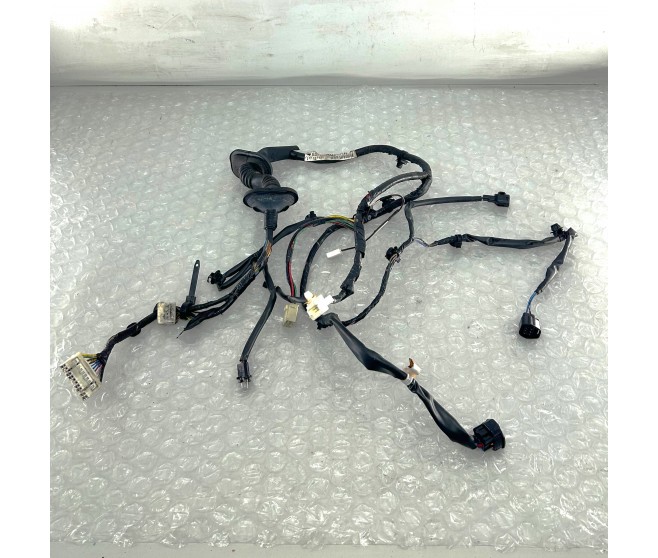DOOR HARNESS FRONT RIGHT FOR A MITSUBISHI V80,90# - WIRING & ATTACHING PARTS