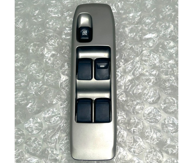 MASTER WINDOW SWITCH FRONT RIGHT  FOR A MITSUBISHI PAJERO - V75W