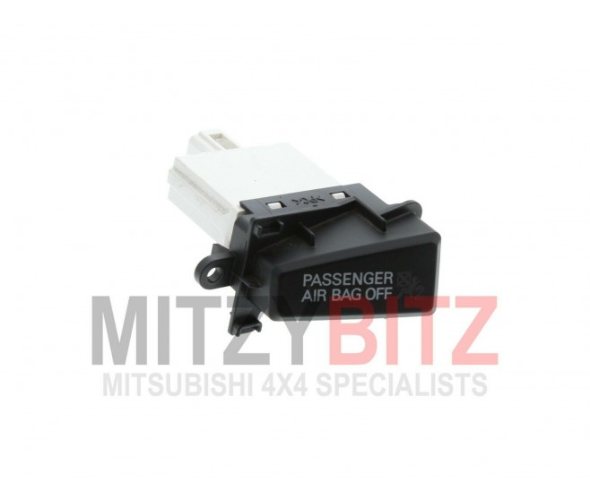 PASSENGER AIRBAG OFF INDICATOR SWITCH FOR A MITSUBISHI PAJERO/MONTERO - V88V