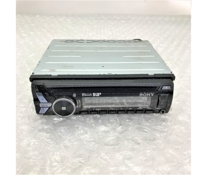 SONY MEX N6002BD BLUETOOTH DAB RADIO MP3 AUX USB CD PLAYER FOR A MITSUBISHI L200 - KB4T