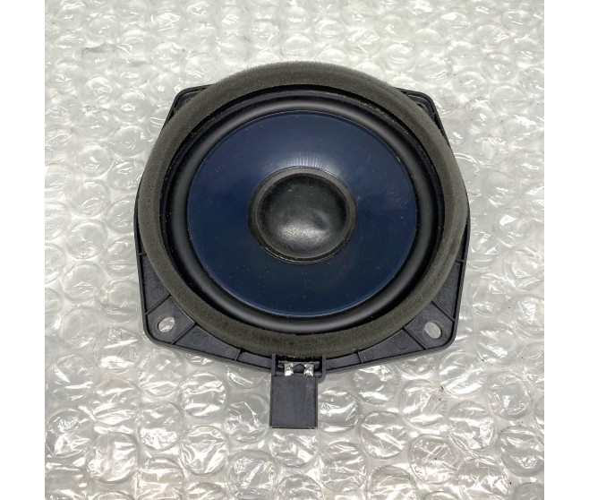 DOOR SPEAKER  FOR A MITSUBISHI CHASSIS ELECTRICAL - 