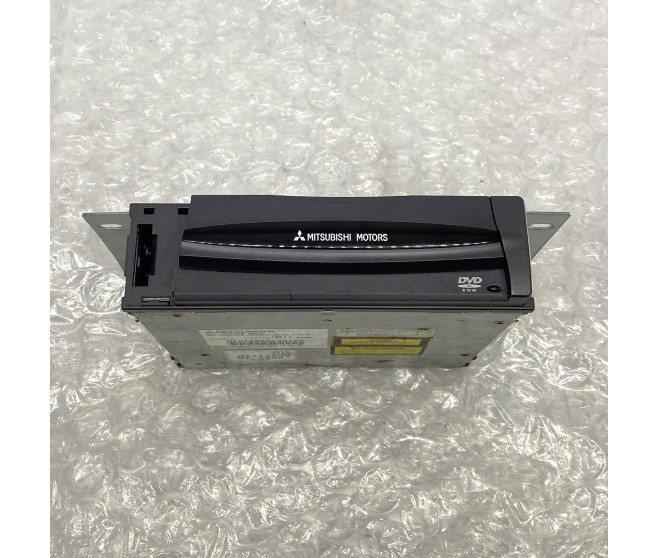 DVD NAVIGATION SYSTEM UNIT MZ313040 FOR A MITSUBISHI V80,90# - MISCELLANEOUS ACCESSORY PARTS