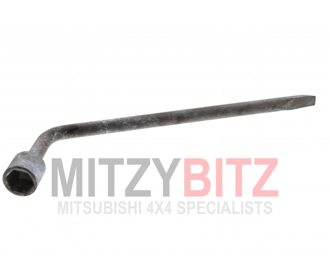 WHEEL NUT SOCKET WRENCH FOR A MITSUBISHI L200 - KL2T