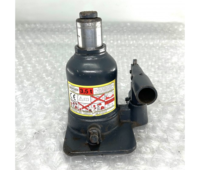 IVECO HYDRAULIC JACK 3.5T FOR A MITSUBISHI V80,90# - IVECO HYDRAULIC JACK 3.5T