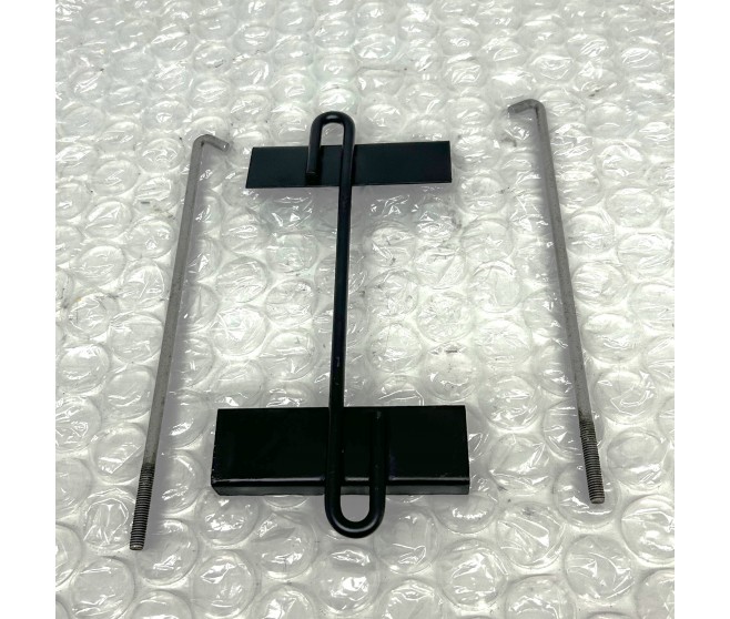 BATTERY CLAMP BOLT KIT FOR A MITSUBISHI PAJERO - L144G