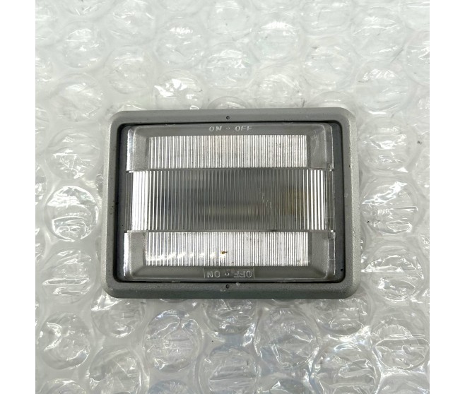 REAR BOOT ROOF COURTESY LIGHT LAMP FOR A MITSUBISHI L300 - P03W