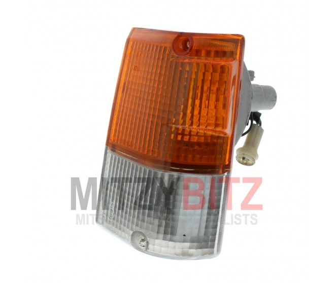 FRONT LEFT INDICATOR LIGHT LAMP UNIT FOR A MITSUBISHI CHASSIS ELECTRICAL - 