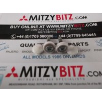 FRONT REG NUMBER PLATE SCREWS AND WHITE CAPS