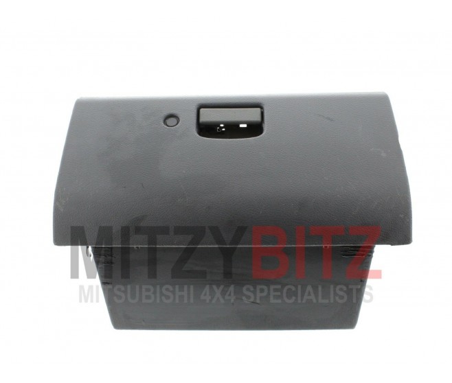 GLOVE BOX FOR A MITSUBISHI L300 - P03W