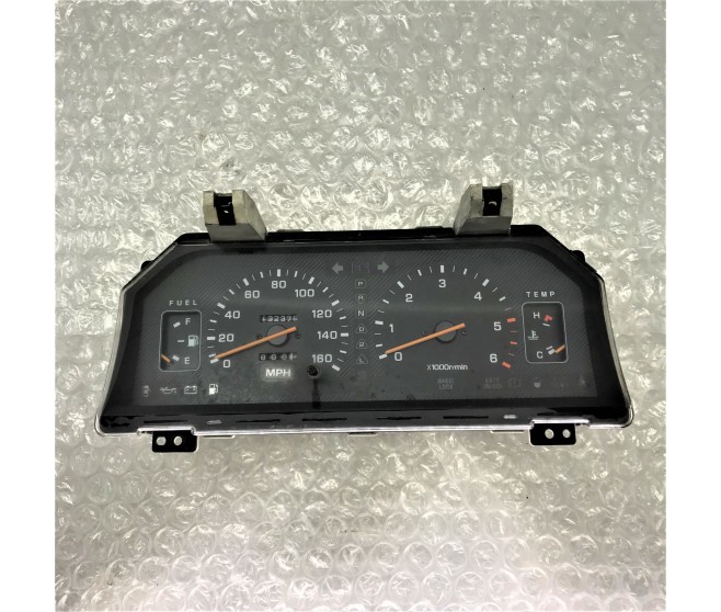 SPEEDOMETER SPEEDO CLOCKS MB946461X FOR A MITSUBISHI CHASSIS ELECTRICAL - 