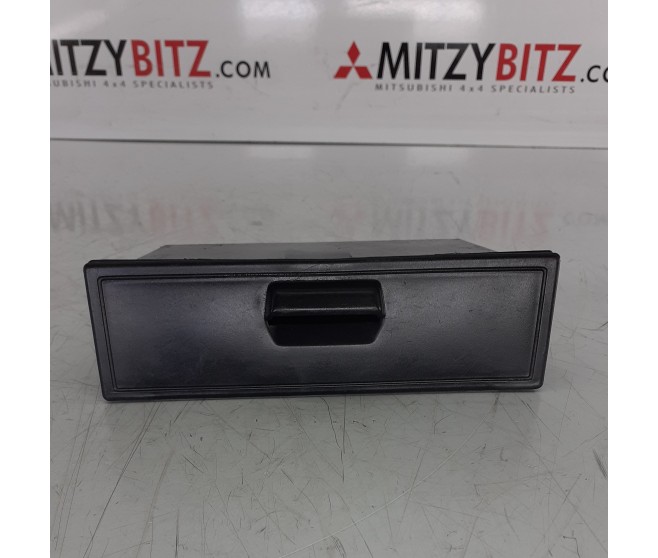 UNDER STEREO ACCESSORY BOX WITH LID TYPE FOR A MITSUBISHI V20,40# - UNDER STEREO ACCESSORY BOX WITH LID TYPE