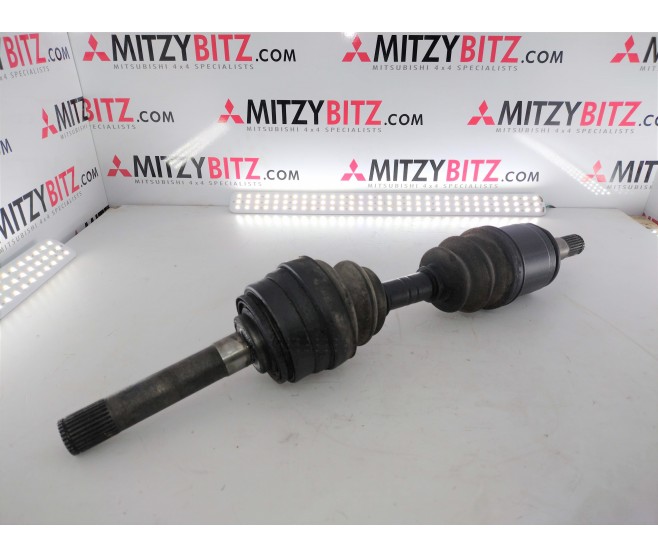 FRONT LEFT DRIVE SHAFT  FOR A MITSUBISHI PAJERO - L049G