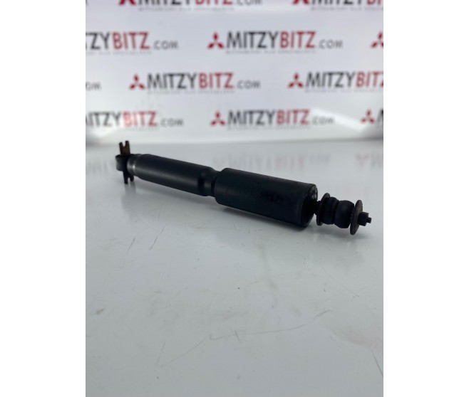 FRONT SHOCK ABSORBER FOR A MITSUBISHI DELICA STAR WAGON/VAN - P25W