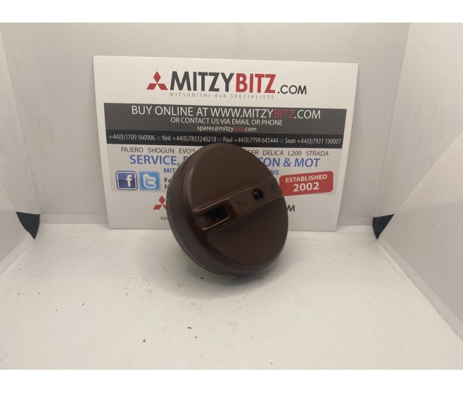 FUEL FILLER CAP FOR A MITSUBISHI L200 - K62T