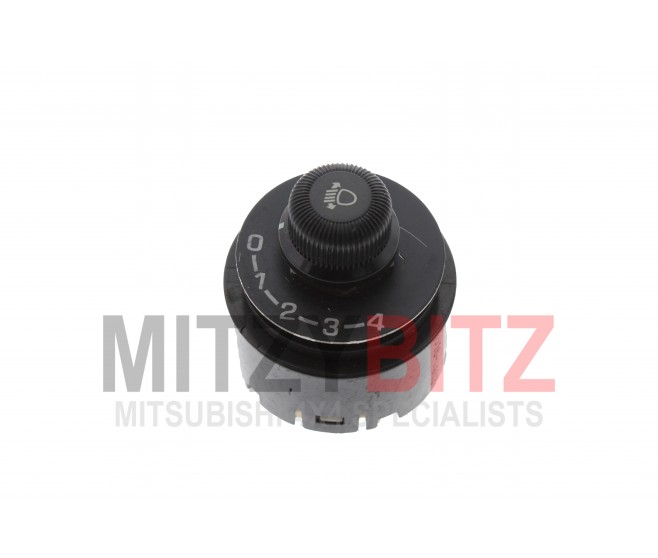 HEADLAMP LEVELING SWITCH FOR A MITSUBISHI V10-40# - SWITCH & CIGAR LIGHTER