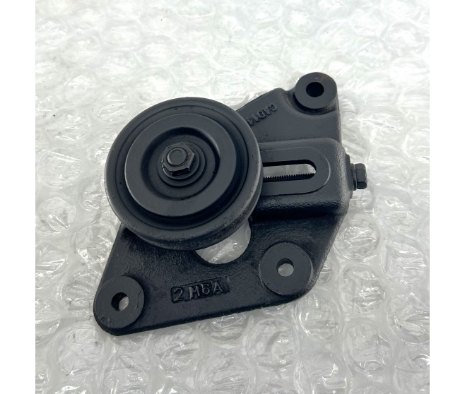 AIR CON COMPRESSOR TENSION PULLEY AND BRACKET FOR A MITSUBISHI K80,90# - AIR CON COMPRESSOR TENSION PULLEY AND BRACKET