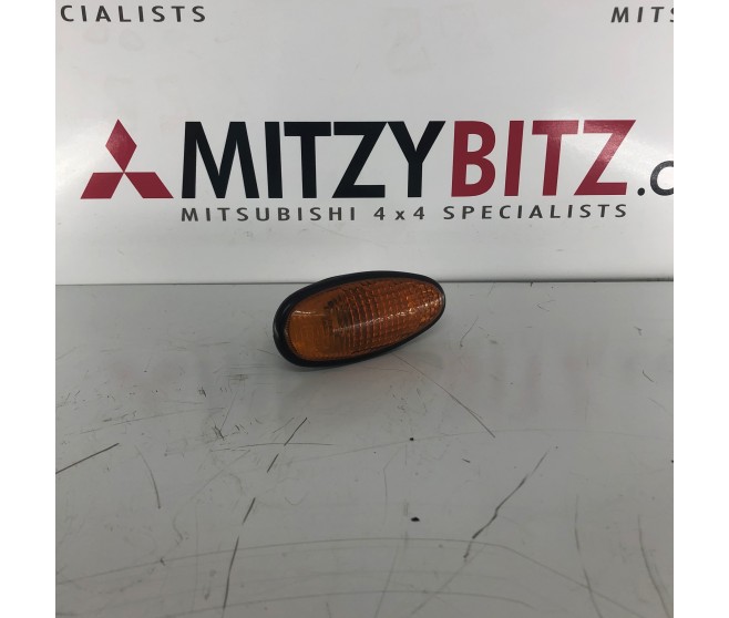 SIDE REPEATER INDICATOR LAMP FOR A MITSUBISHI K97W - 2800DIESEL/4WD - LS(WIDE),4FA/T BRAZIL / 1999-06-01 - 2006-08-31 - SIDE REPEATER INDICATOR LAMP